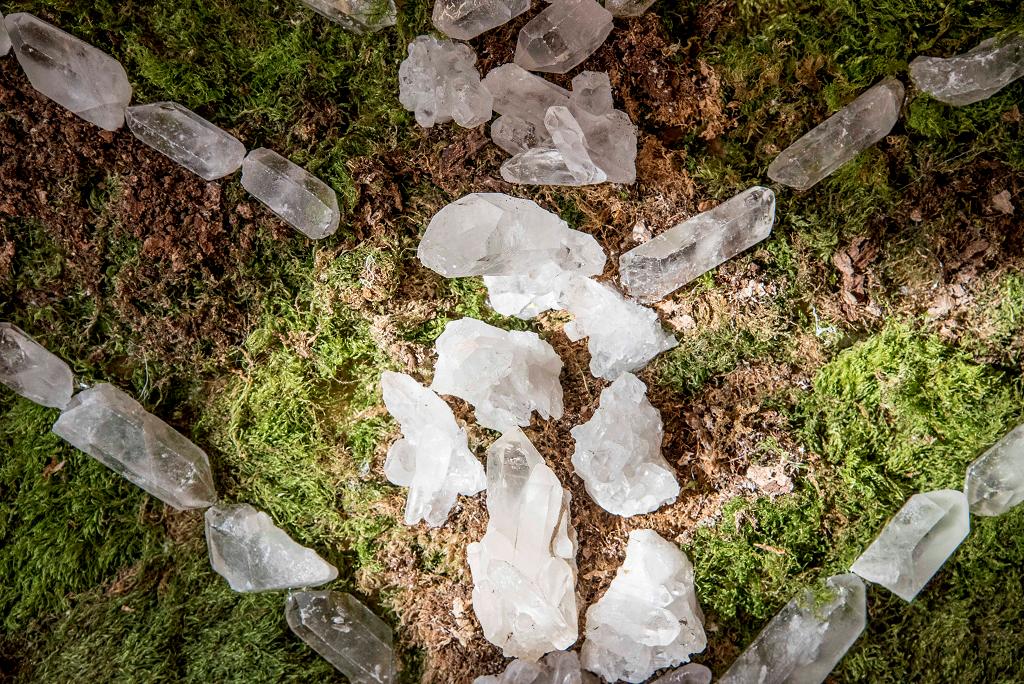 Intérieur de la Chambre de Cristal : nature et cristaux